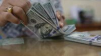Bankir Rusia Ramal Kiamat Dolar AS Makin Dekat
