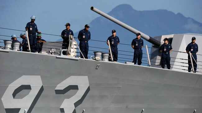 China Murka usai Kapal AS-Kanada Lewat Selat Taiwan
